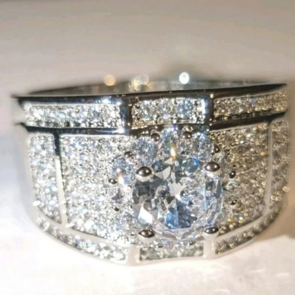 Elegant Mens 4 Ct Lab Created diamond Blinged out 925 Silver Wedding Band